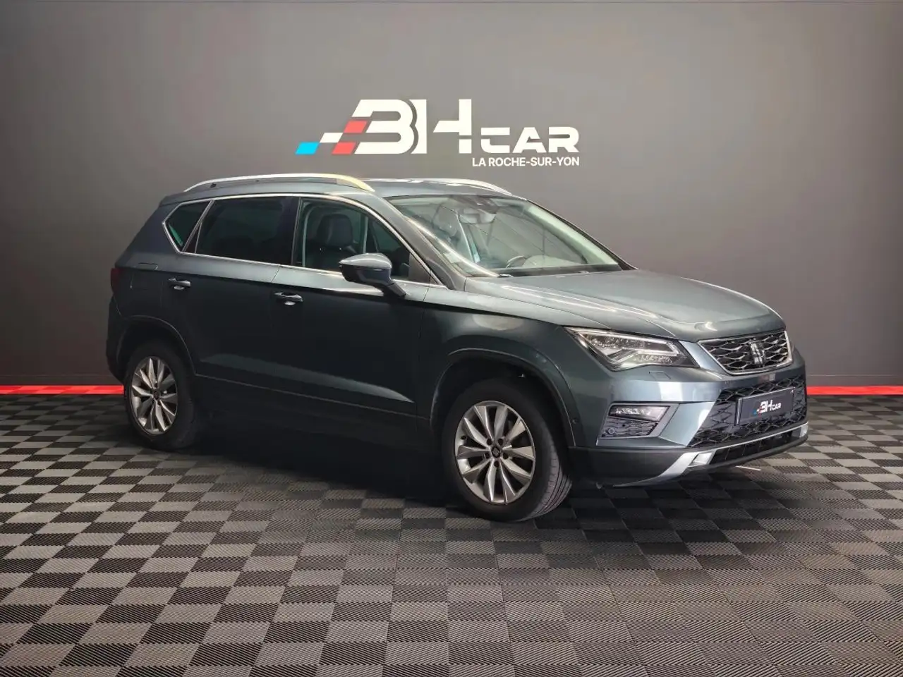 SEAT Ateca 1.6 TDI 115 ECOMOTIVE URBAN ADVANCED DSG / CUIR / SIEGES CHAUFFFANTS / CAMERA 350° — photo 1 of 15