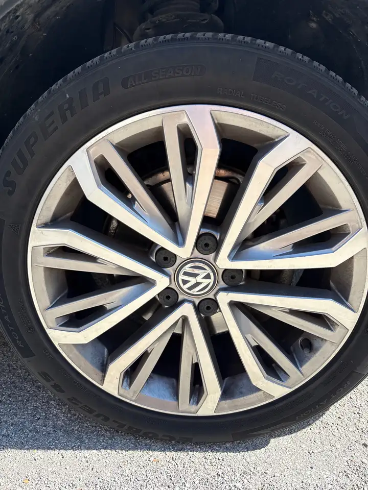 Volkswagen T-Roc T-Roc 1.6 tdi Advanced — photo 1 of 15