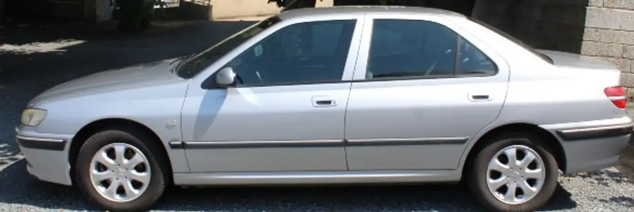 Peugeot 406 2.0 HDi - 110 SR — photo 1 of 4