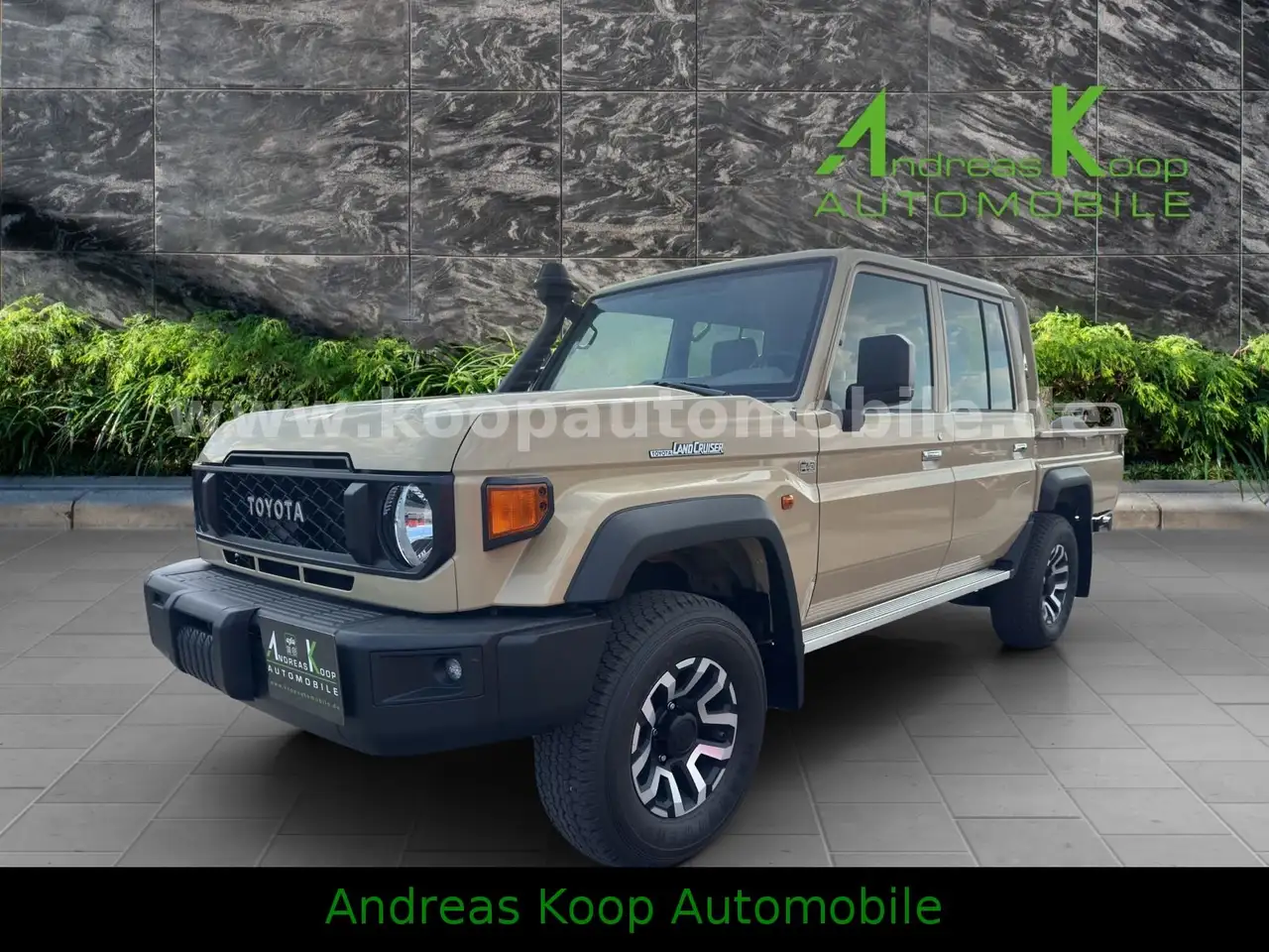 Toyota Land Cruiser GRJ 79 DC LX 40th Automatik SOFORT — photo 1 of 15