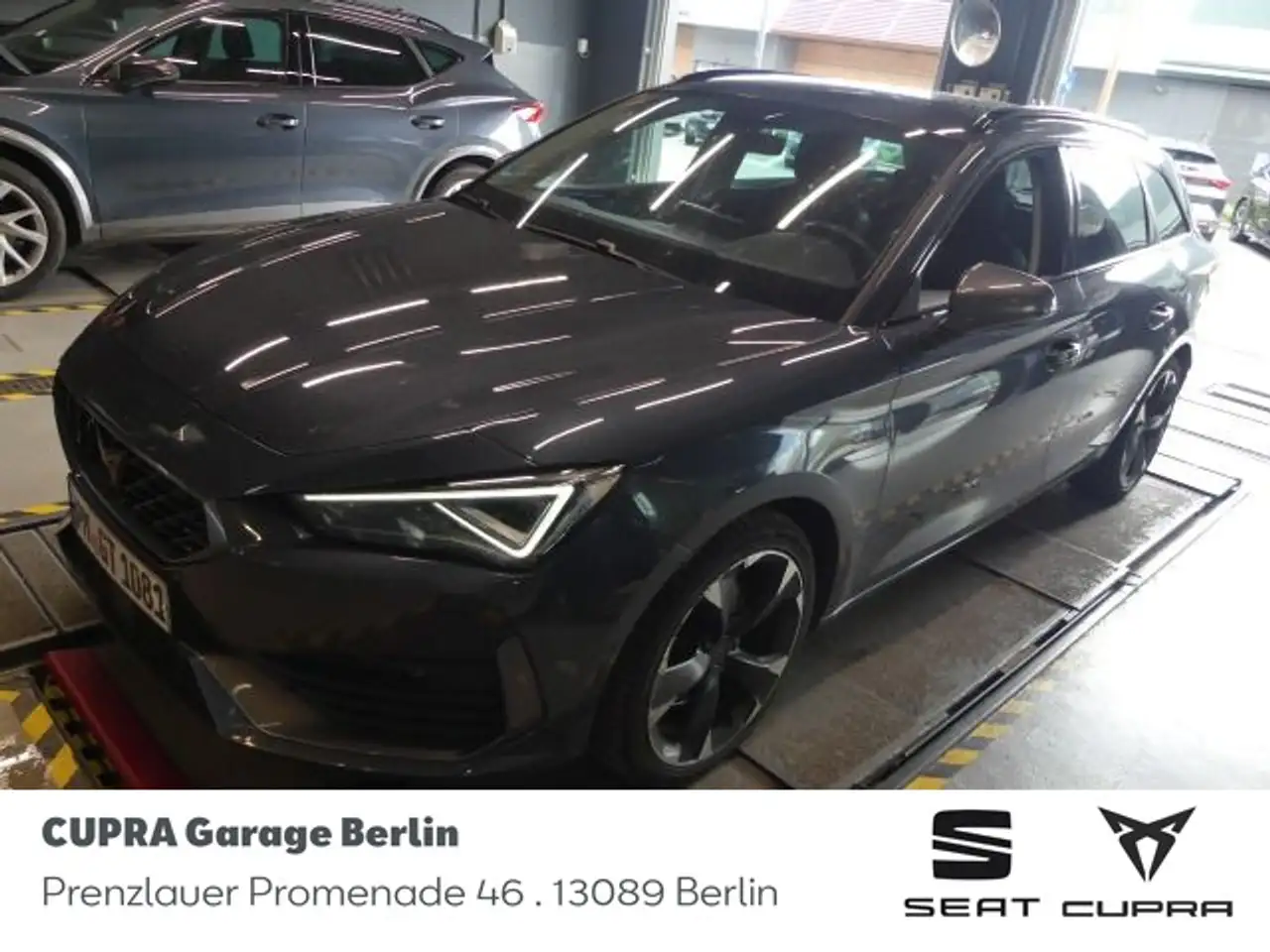 CUPRA Leon Sportstourer 2.0 TDI DPF (EURO 6d) — photo 1 of 2