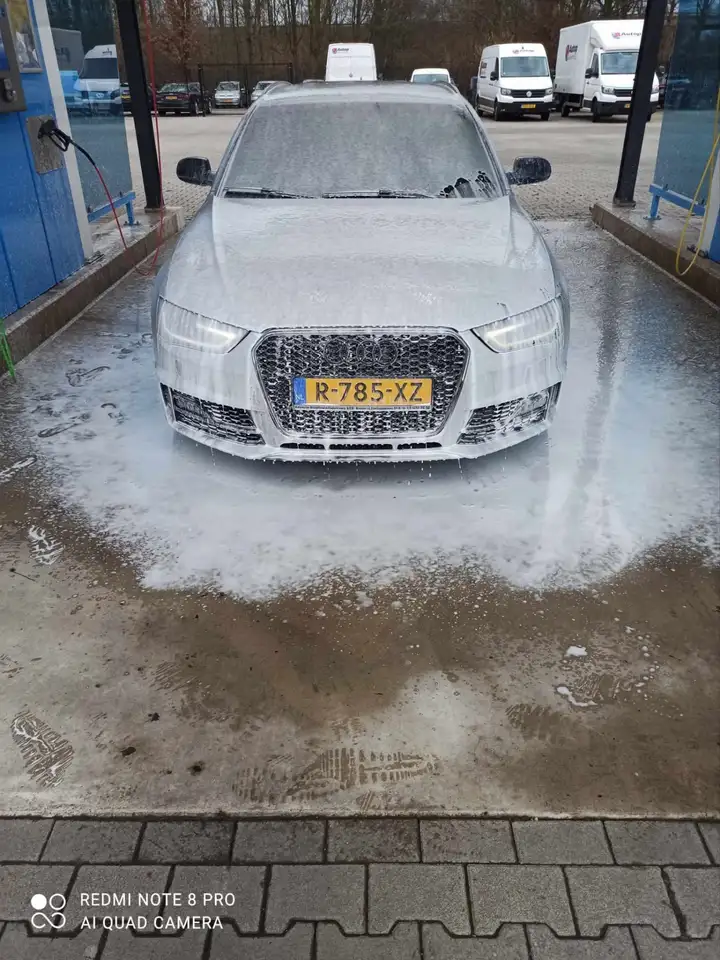 Audi A4 Avant 2.0 TFSI S line Sportpaket (plus) — photo 1 of 7