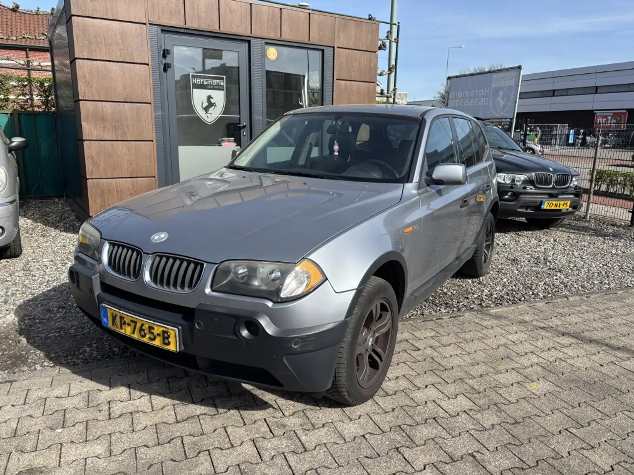 BMW X3 2.0i Introduction — photo 1 of 7