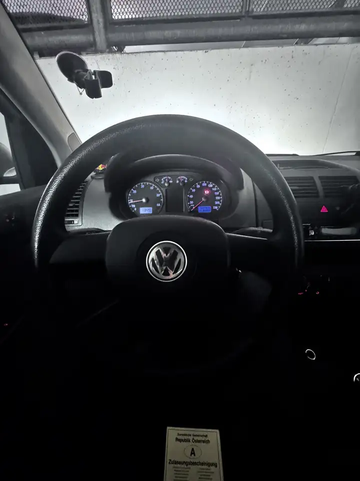 Volkswagen Polo Variant Cool Family 1.2 — photo 1 of 3