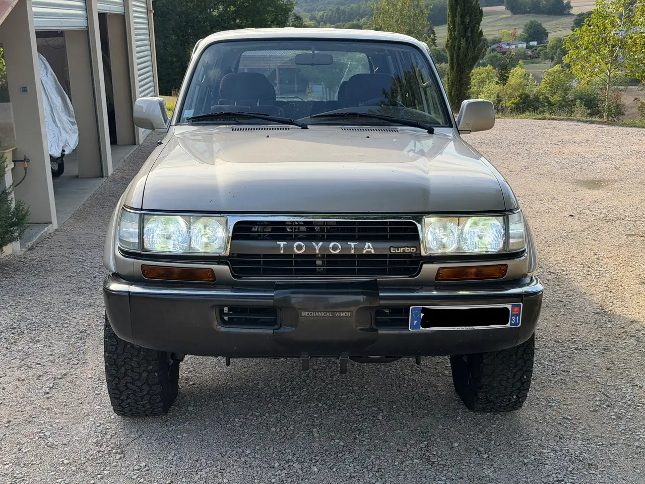 Toyota Land Cruiser Land Cruiser SW 4.2 TD VX A — photo 1 of 40