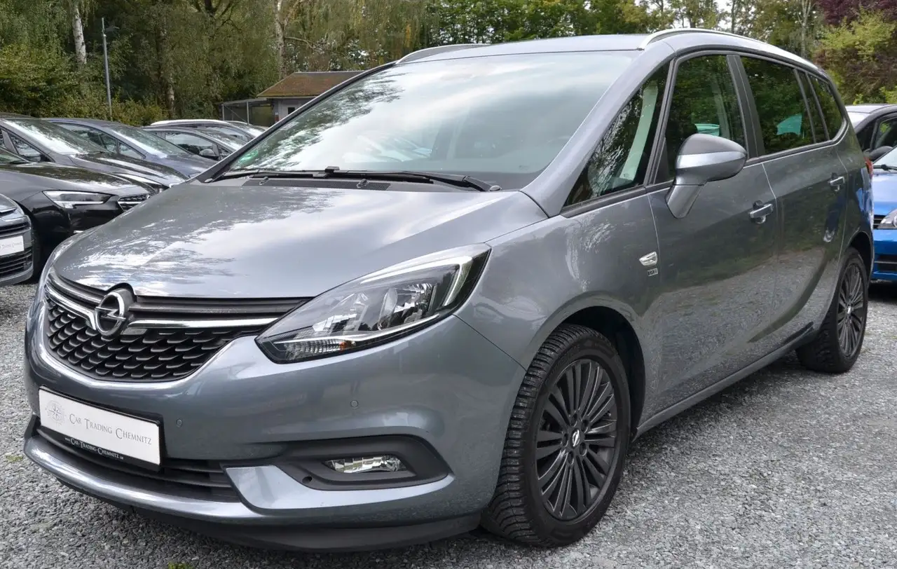 Opel Zafira C 1.6 Navi AHK 7 Sitze 1. Hand — photo 1 of 15