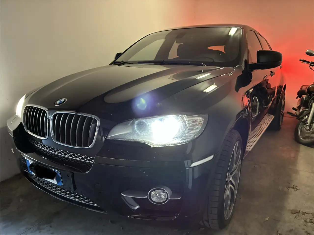 BMW X6 xdrive40d Attiva auto 8m E5 Leggere Descrizione — photo 1 of 15