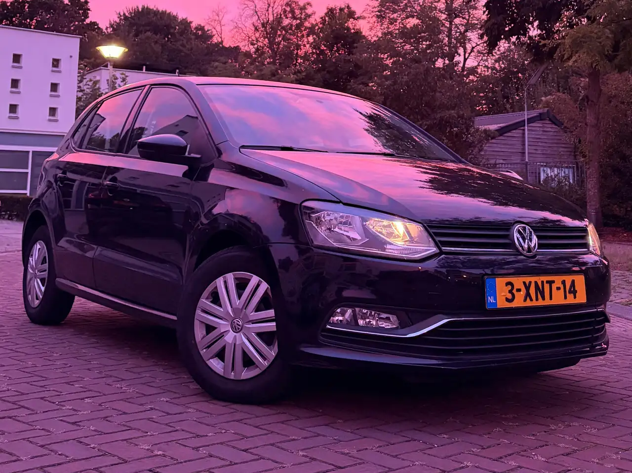 Volkswagen Polo Polo 1.0 Comfortline — photo 1 of 7
