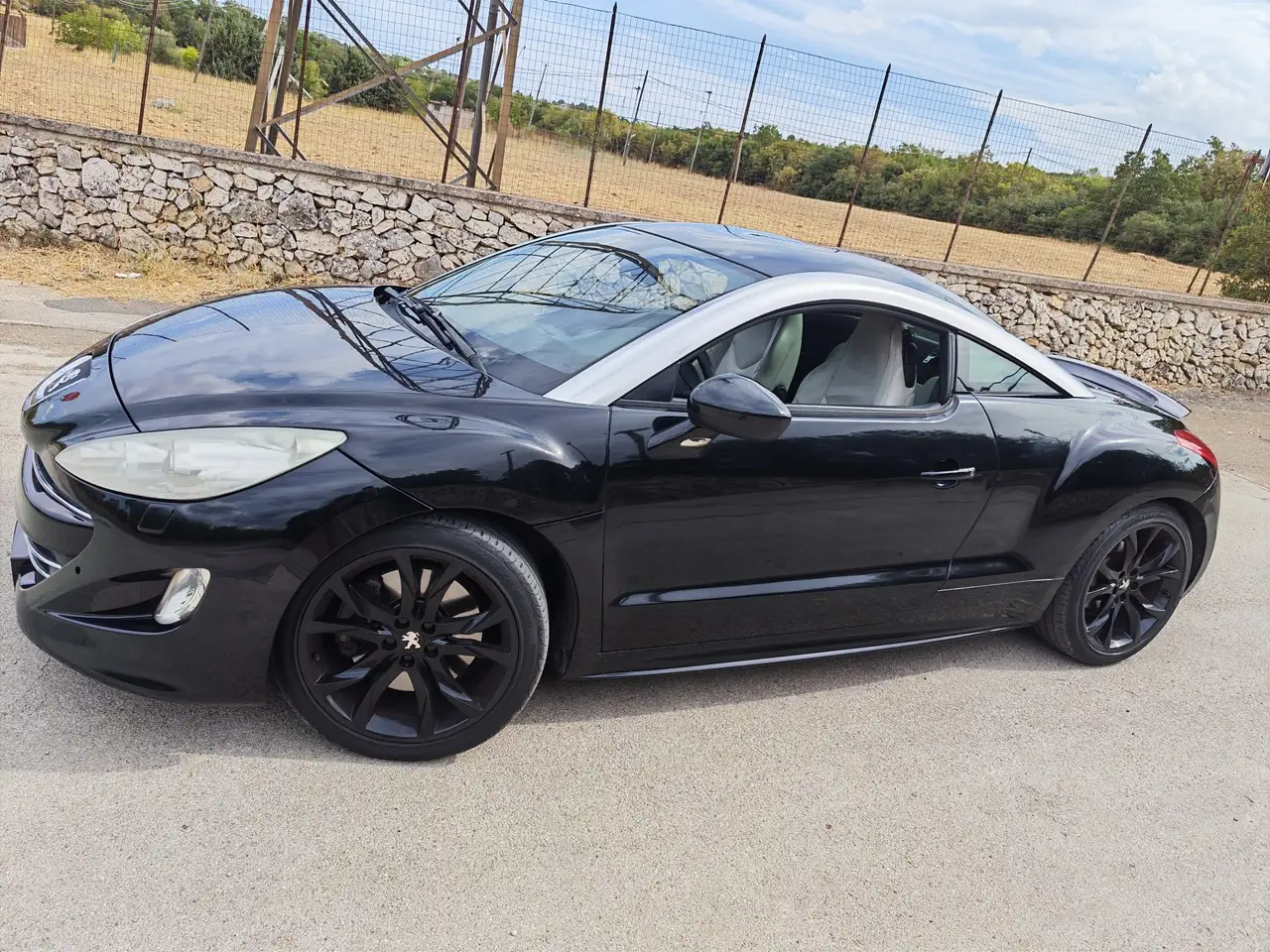 Peugeot RCZ 2.0 hdi 16v 163cv — photo 1 of 9