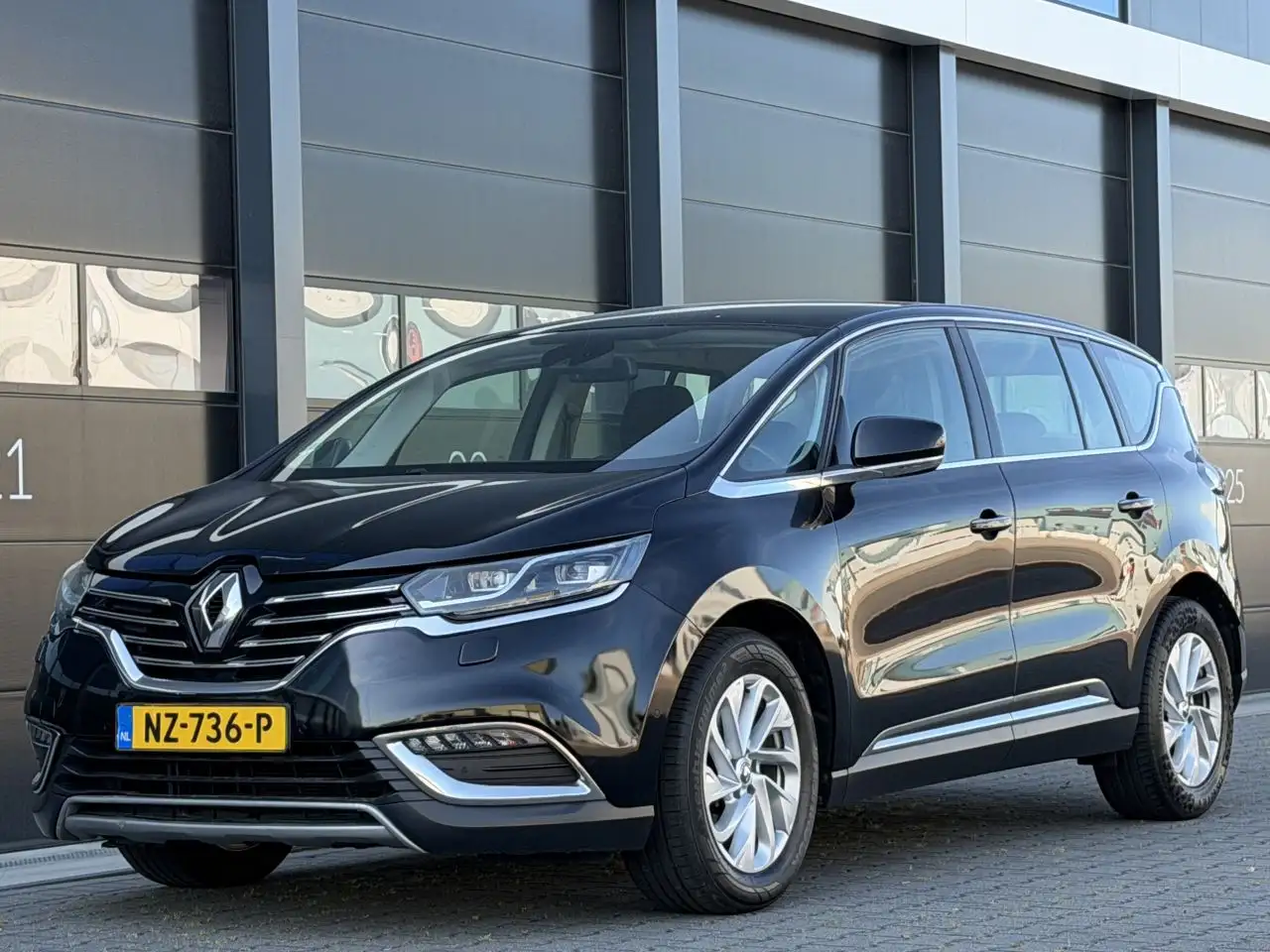 Renault Espace 1.6 DCI Pano Navi Clima Xenon 7-PERS — photo 1 of 15