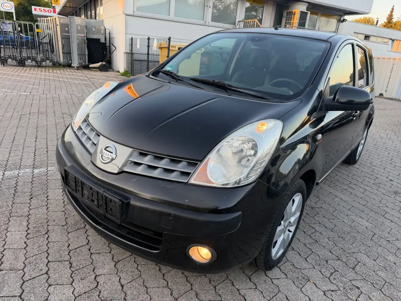Nissan Note Visia TÜV NEU BIS 07-2028 — photo 1 of 17