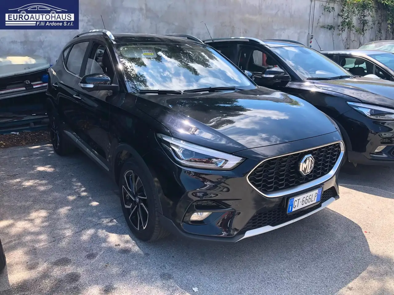 MG ZS 1.5 VTi-Tech Luxury *NAVI, TELECAMREA* — photo 1 of 7