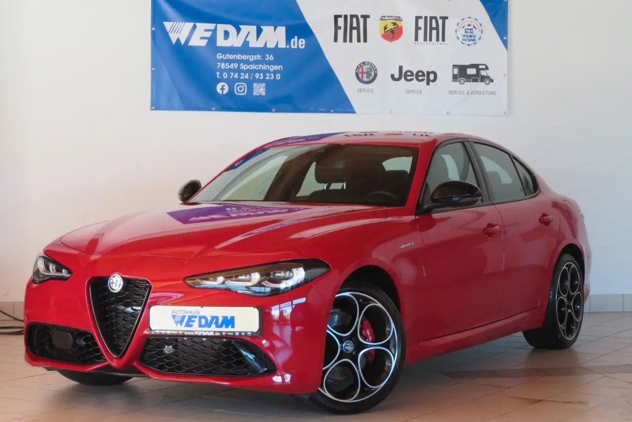 Alfa Romeo Giulia Veloce Q4 2.0 280PS 8AT — photo 1 of 19