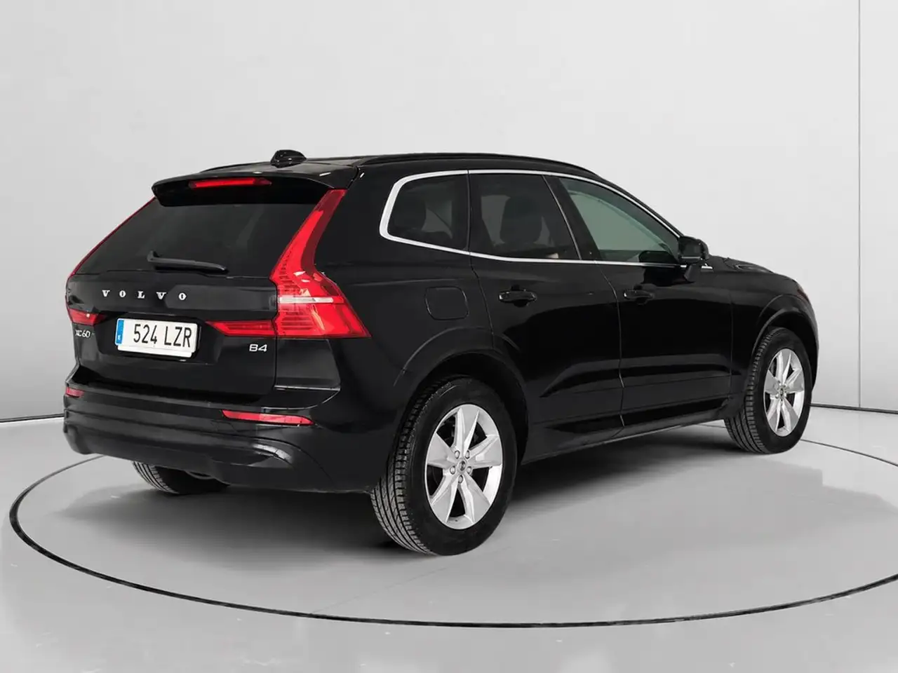 2022 Volvo XC60 B4 Core FWD Aut., photograph 3