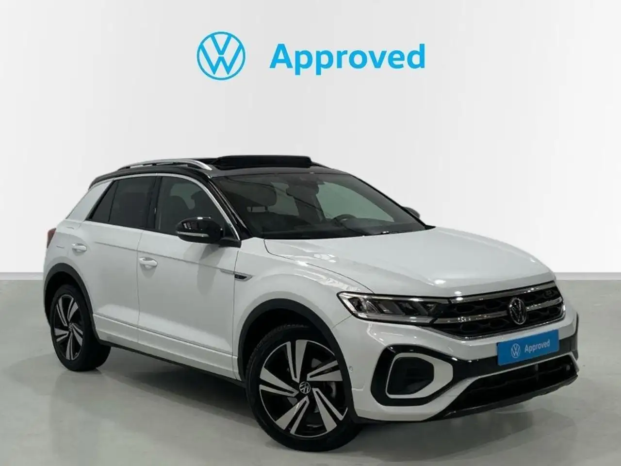 Volkswagen T-Roc 1.5 TSI R-Line kW DSG7 110KW — photo 1 of 15