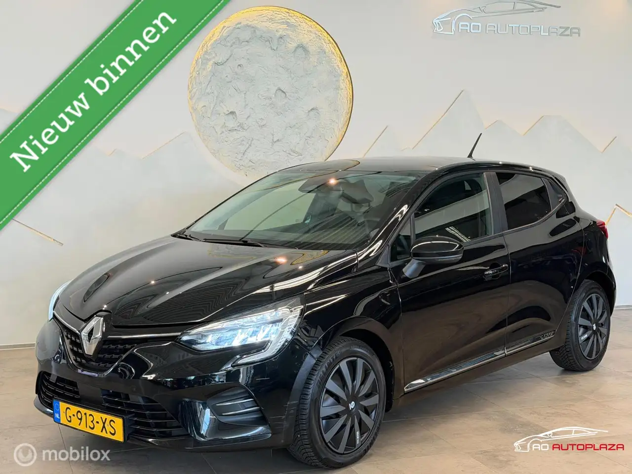Renault Clio 1.0 TCe Zen Carplay/PDC — photo 1 of 34