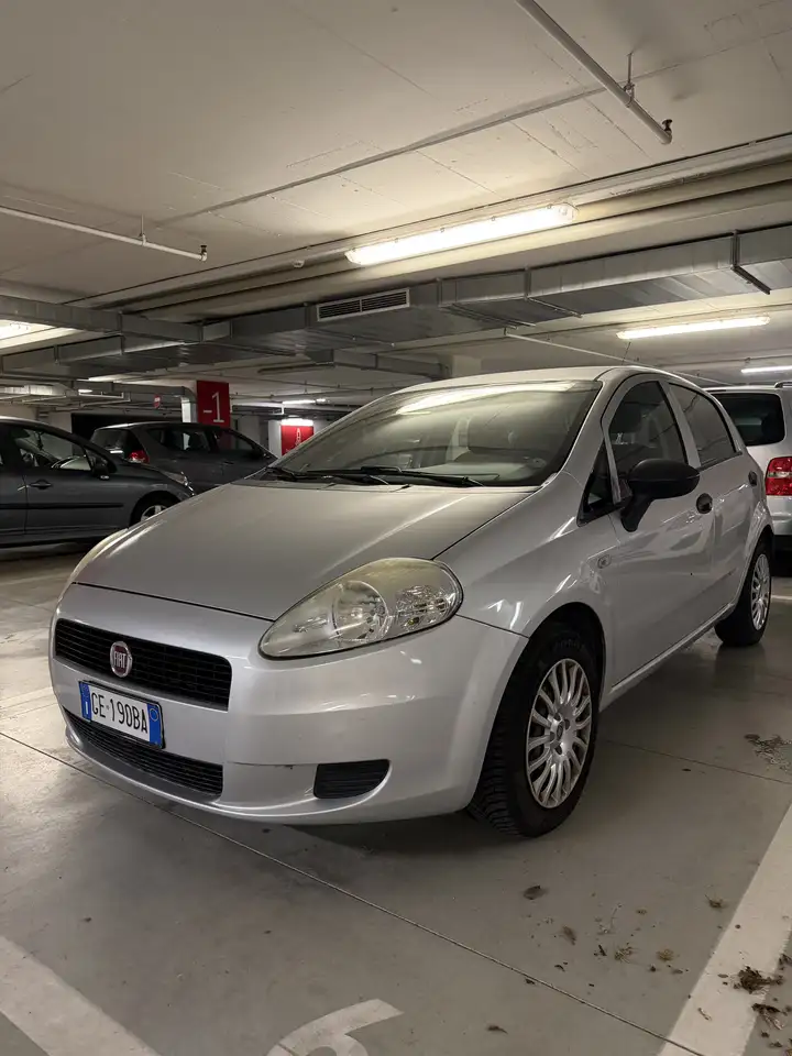 Fiat Grande Punto 5p 1.2 Actual s&s 69cv — photo 1 of 9