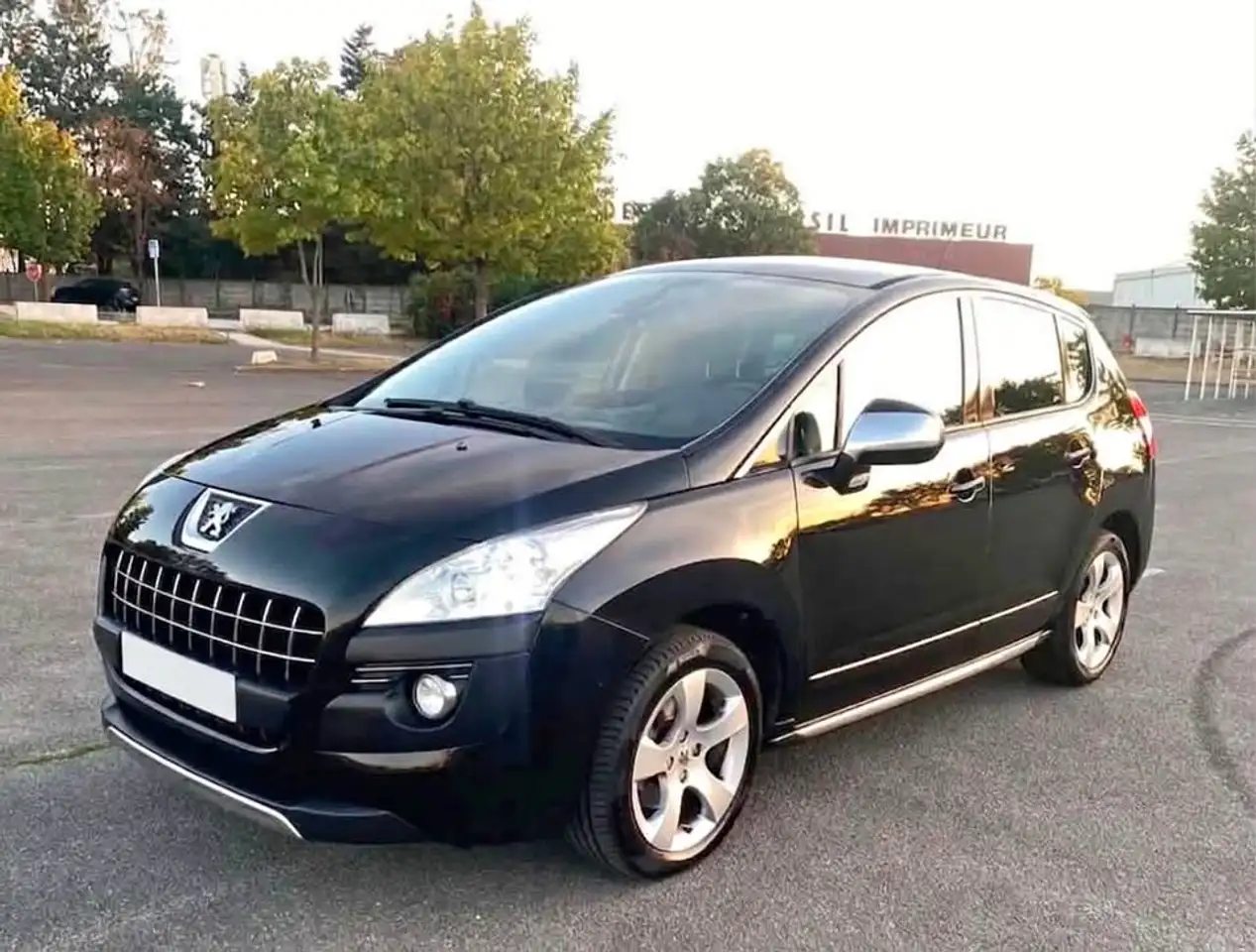 Peugeot 3008 — photo 1 of 5