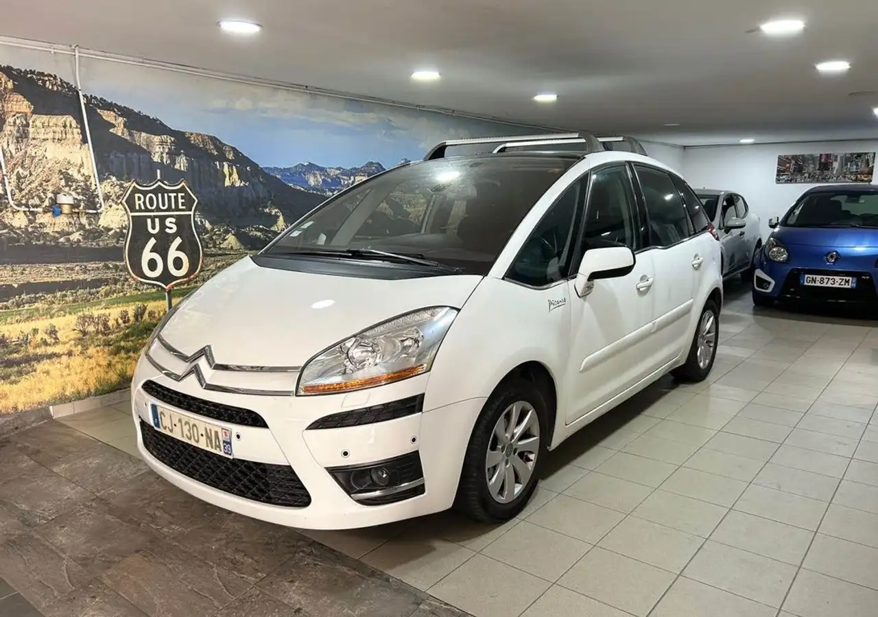 Citroen C4 Picasso 1.6 hdi 110 2010 exclusive — photo 1 of 15