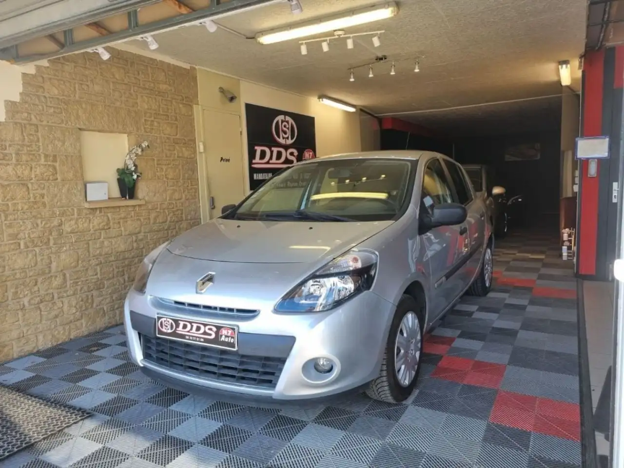 Renault Clio III 1.5 DCI 90 CV BUSINESS — photo 1 of 15