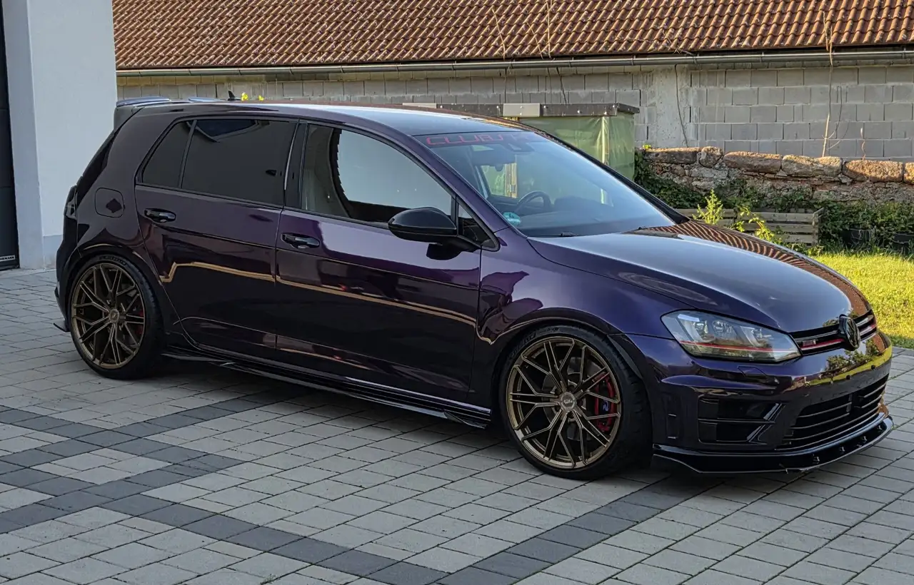 Volkswagen Golf GTI Performance BlueMotion Technology DSG — photo 1 of 16