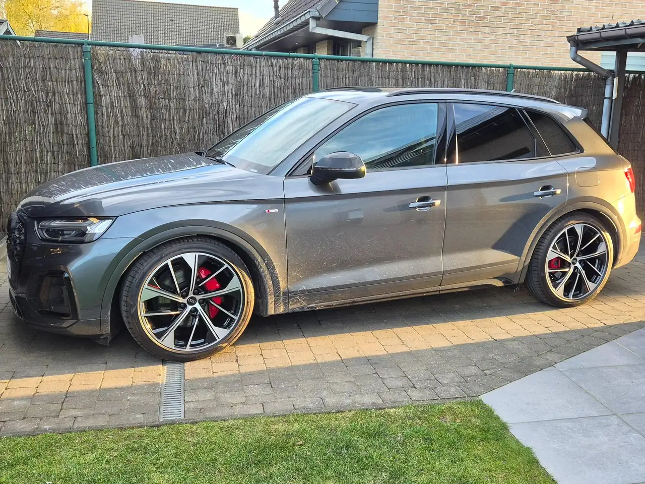 Audi Q5 Q5 Sportback PHEV 55 TFSIe Quattro Competition S tr (270 kW) — photo 1 of 13