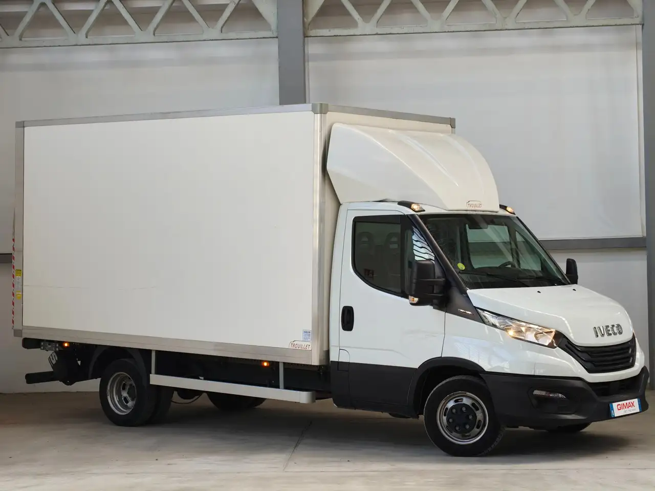Iveco Daily 35C16 3.0 160CV Box + Sponda Idraulica Boxato — photo 1 of 15