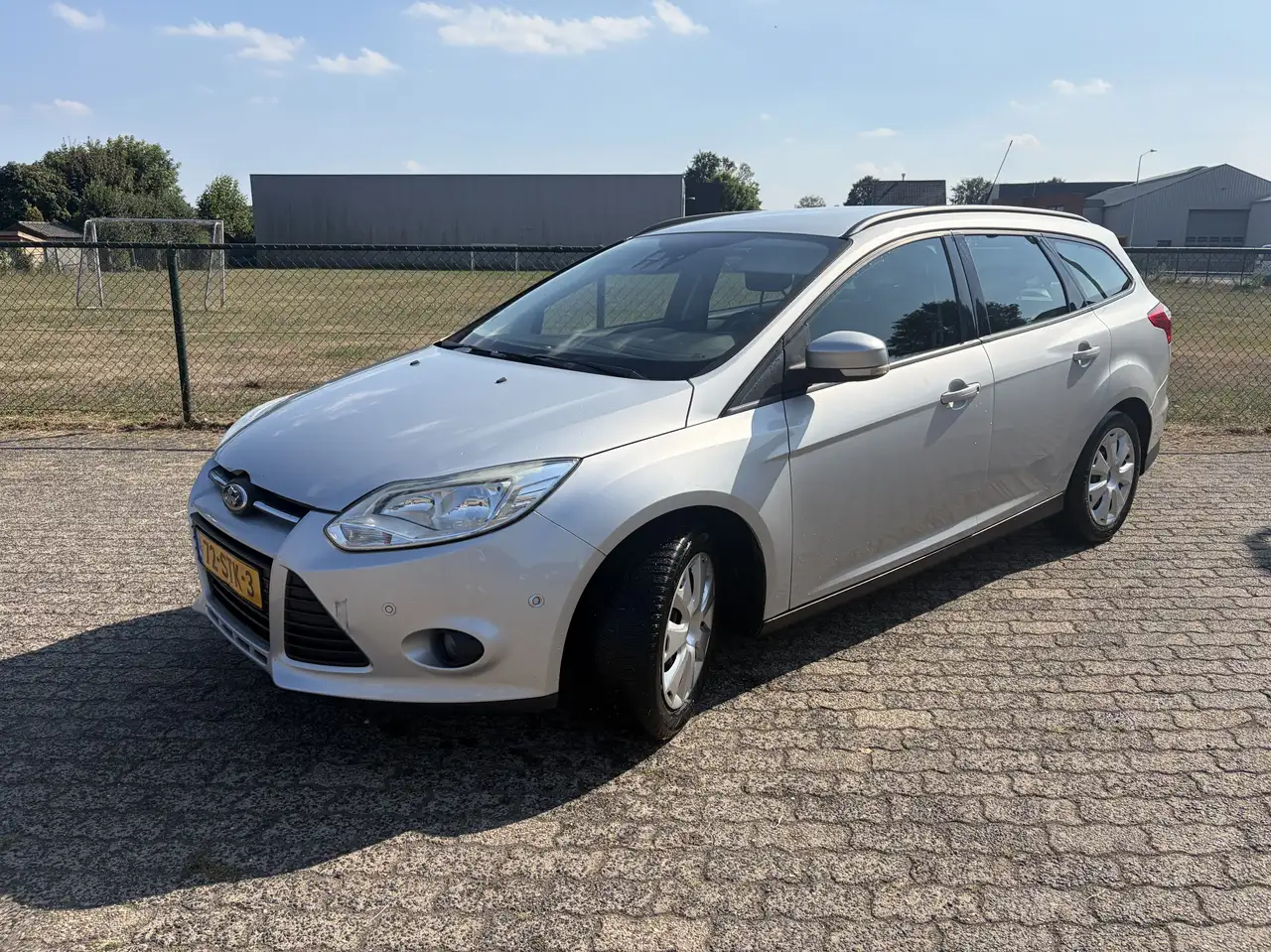 Ford Focus 1.6 TI-VCT Trend — photo 1 of 12