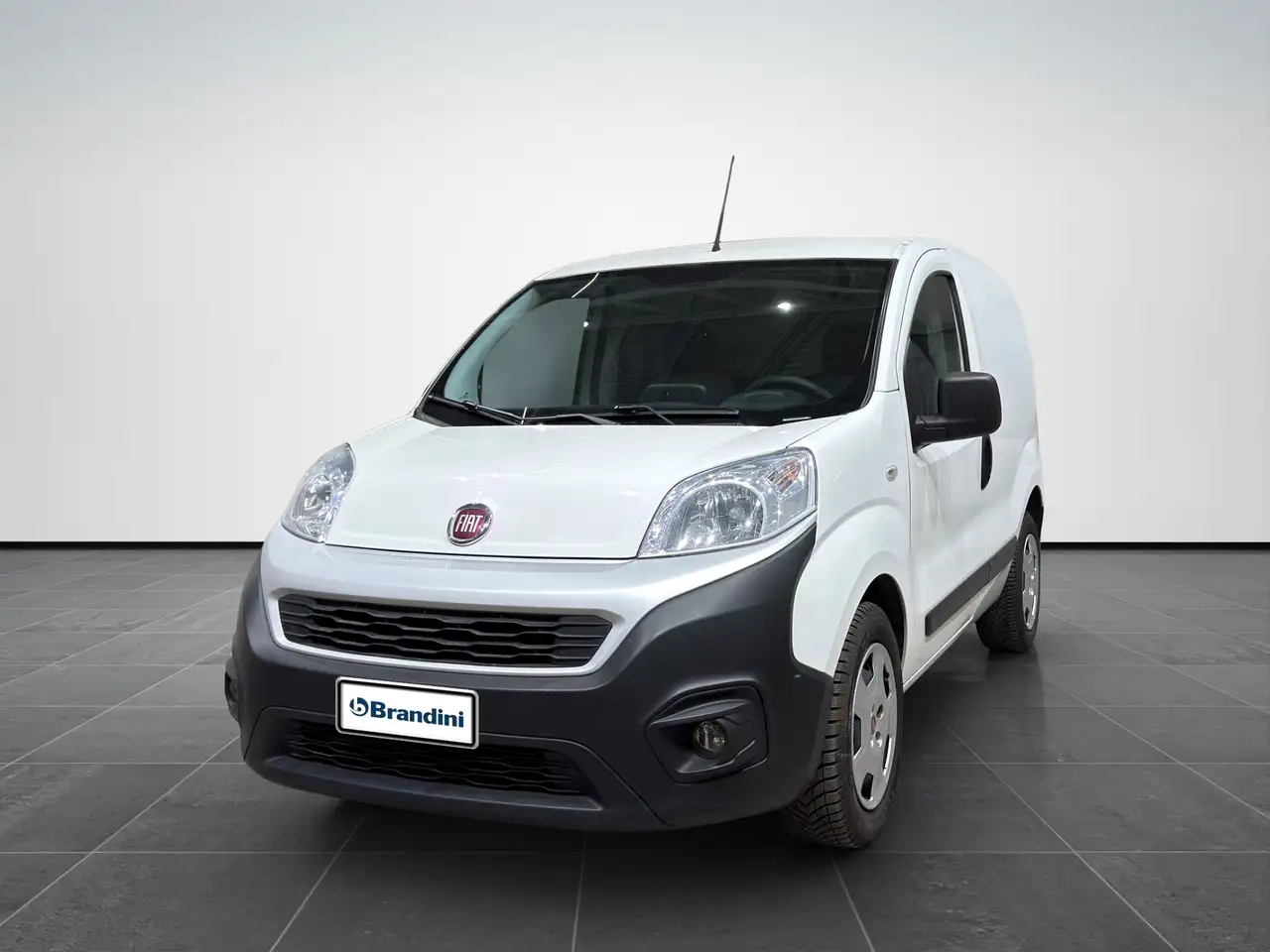 Fiat Fiorino cargo 1.3 mjt 95cv ecojet SX E6d-temp — photo 1 of 15