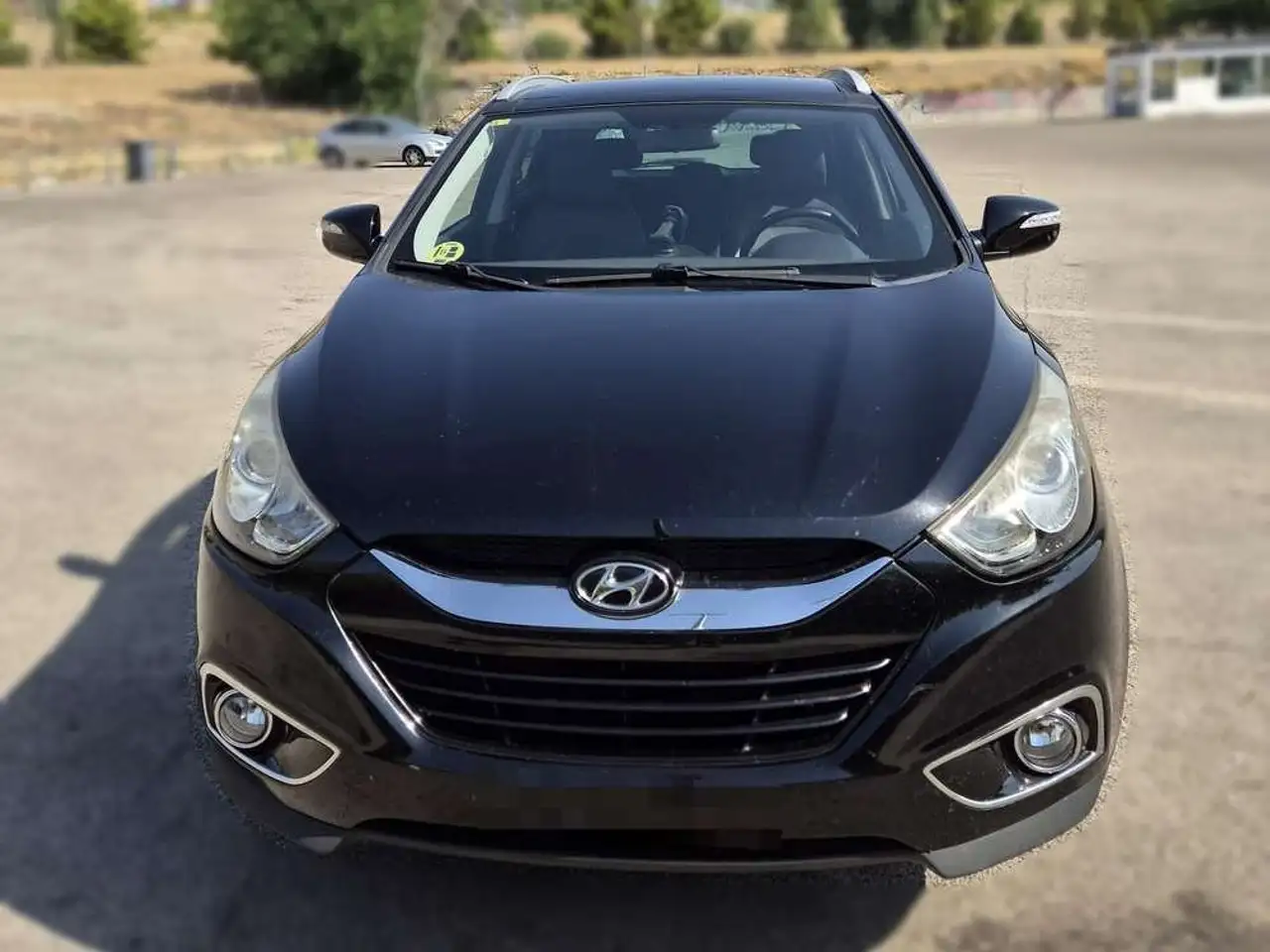 Hyundai iX35 2.0CRDI SLE Sky 4x4 184 — photo 1 of 11