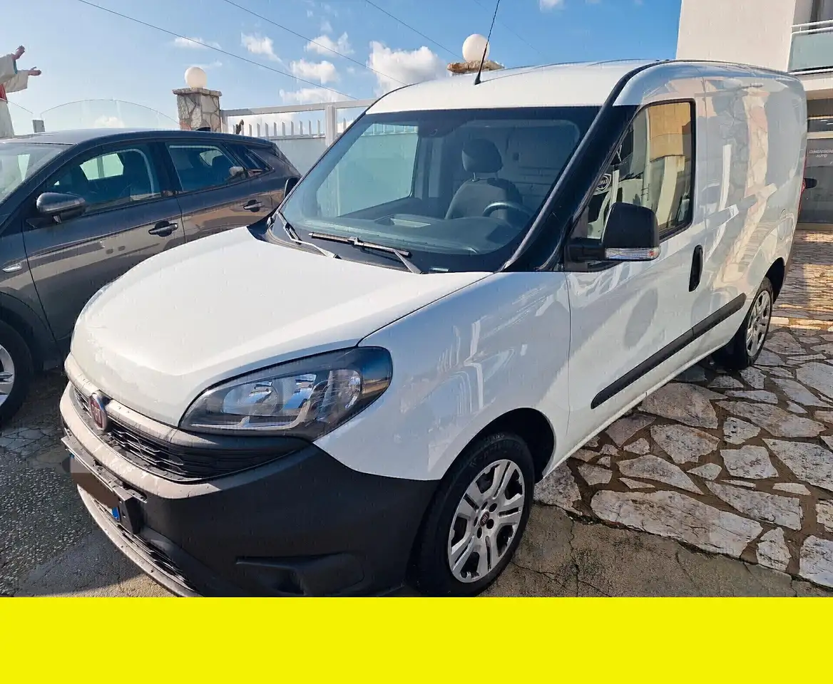 Fiat Doblo — photo 1 of 15