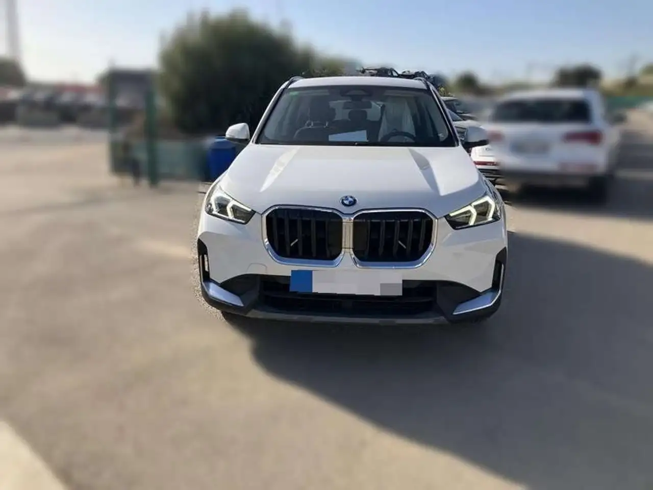 BMW X1 sDrive 18dA — photo 1 of 28