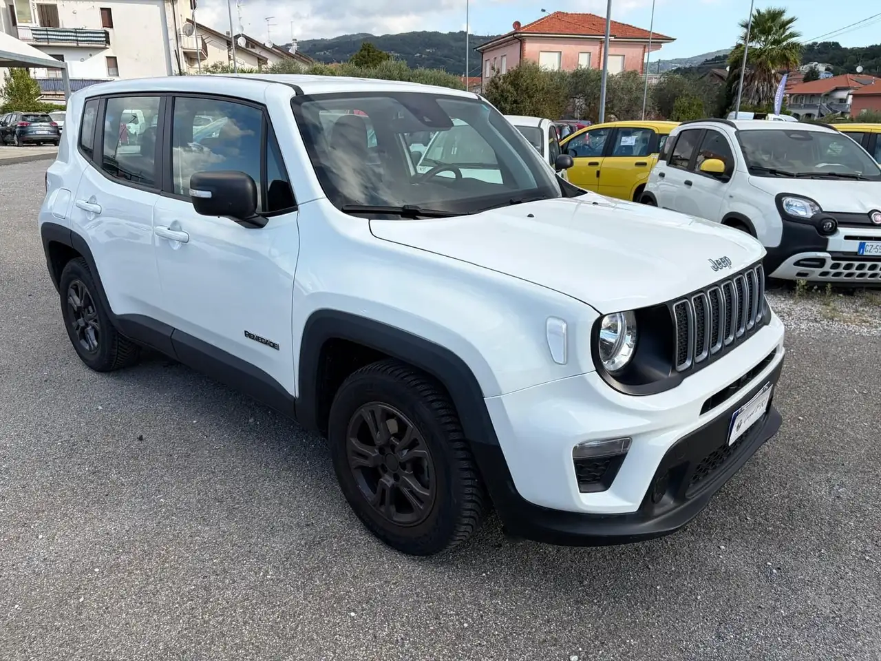 Jeep Renegade 1.0 T3 Longitude — photo 1 of 15