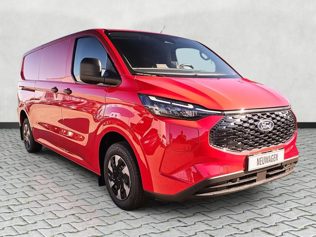 Ford E-Transit Kastenwagen E 340 L2 Trend AWD Custom... — photo 1 of 14