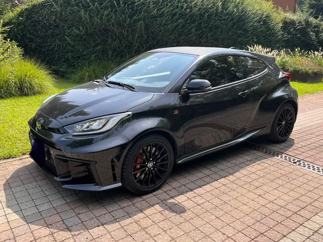 Toyota Yaris GR Yaris 1.6 Circuit dat-8 — photo 1 of 13