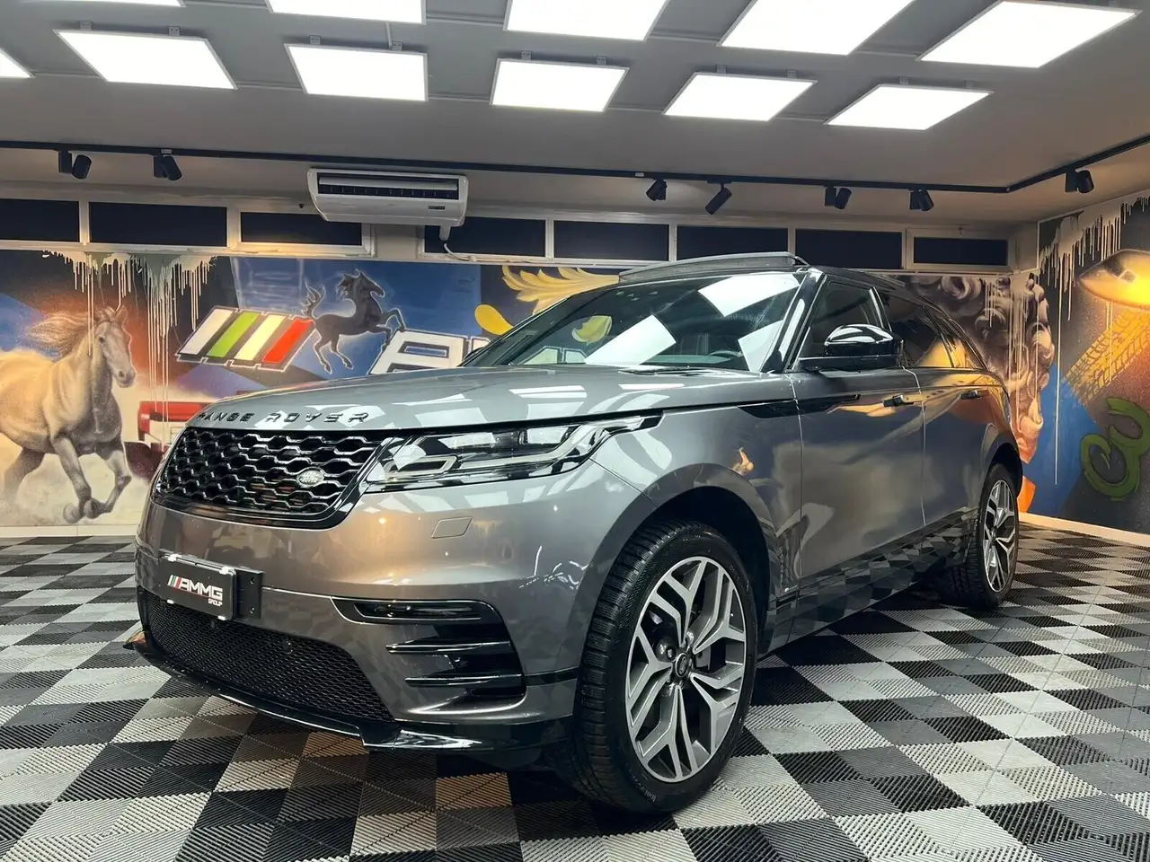 Land Rover Range Rover Velar Range Rover Velar 2.0 si4 R-Dynamic S 300cv (086) — photo 1 of 15