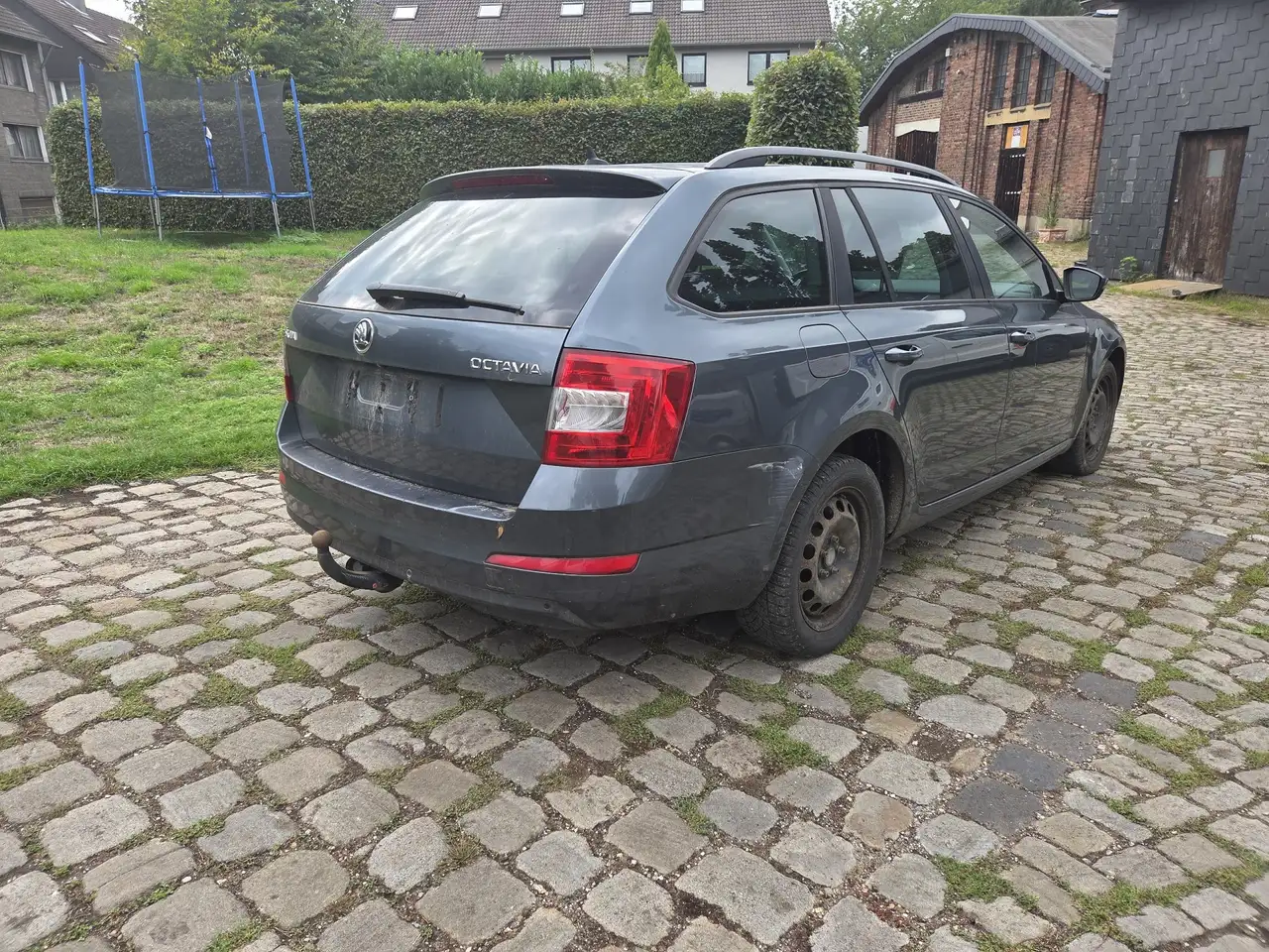 2015 Skoda Octavia Octavia III Combi Diesel Combi 2.0 TDI (Green tec), photograph 5
