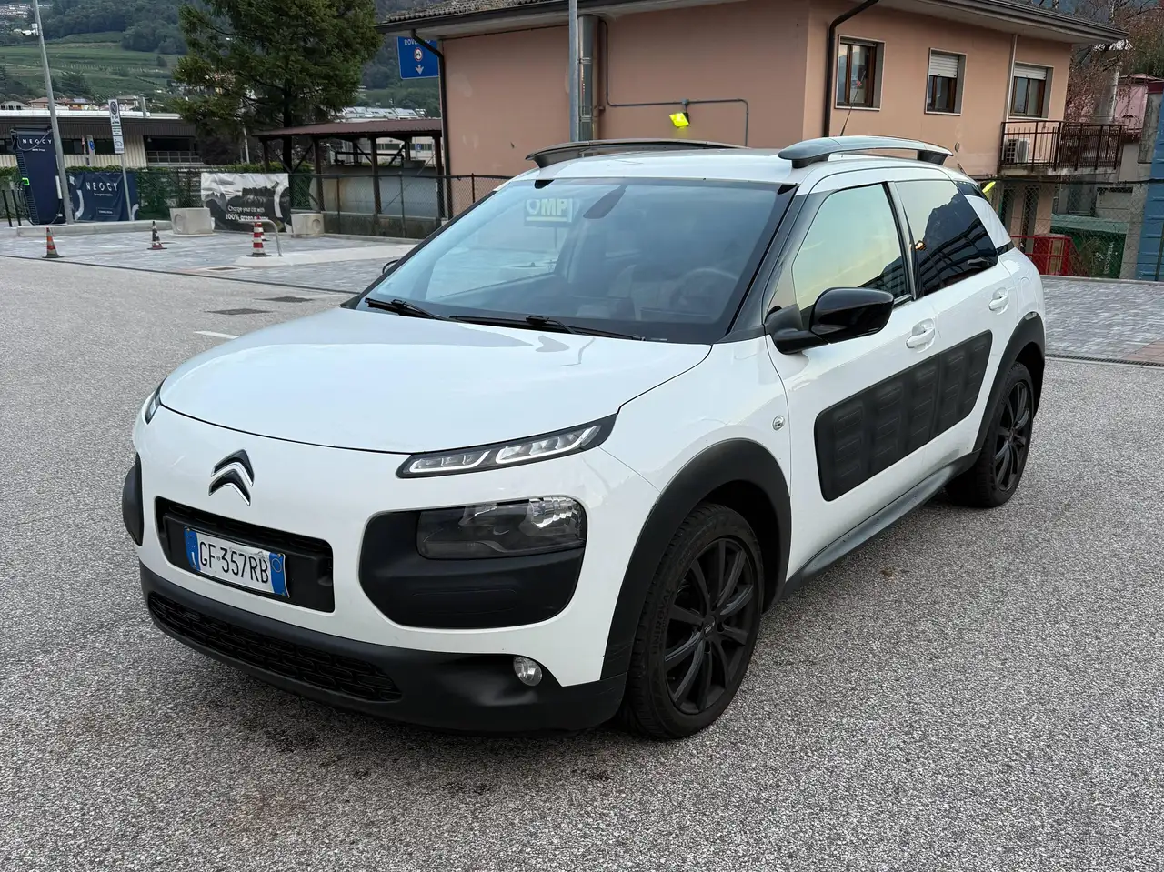 Citroen C4 Cactus C4 Cactus 2014 1.6 bluehdi Feel Edition 100cv — photo 1 of 15