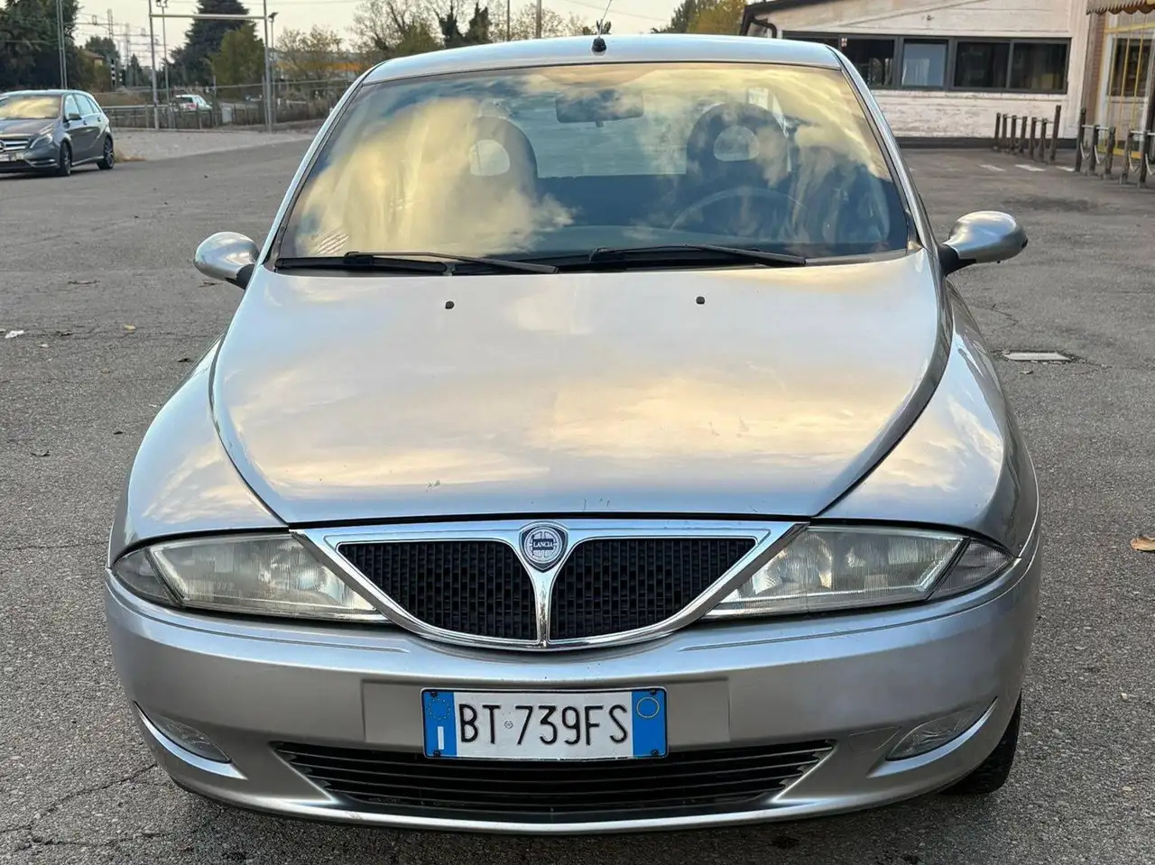 Lancia Ypsilon Y I 2000 Y 1.2 16v LS NEOPATENTATO BOLOGNA — photo 1 of 15