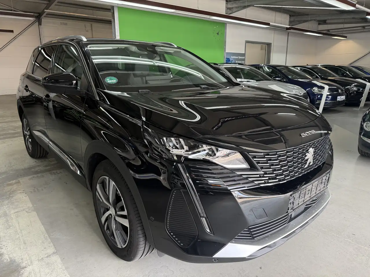 Peugeot 5008 Allure Pack — photo 1 of 14