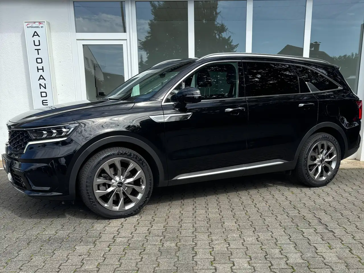 Kia Sorento Spirit 4WD — photo 1 of 17