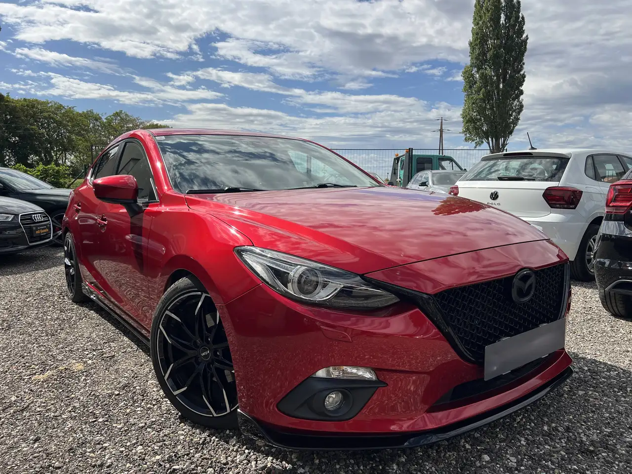 Mazda 3 Sport-Optik | Bodykit | Alufelgen | Sportauspuff — photo 1 of 15