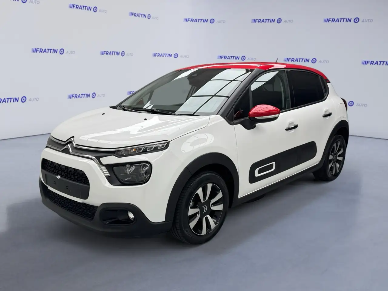 Citroen C3 PureTech 83 S&S Shine — photo 1 of 15