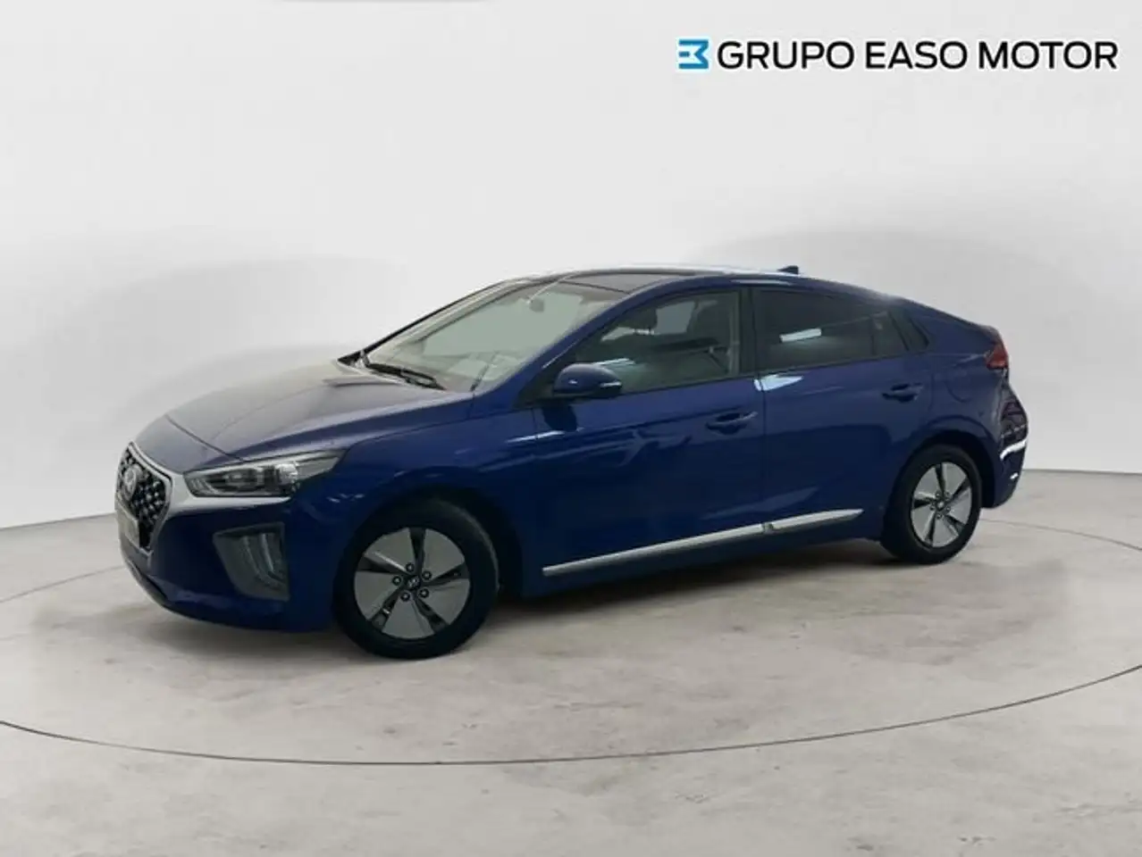 Hyundai IONIQ 1.6 GDI HEV KLASS DCT 141 5P — photo 1 of 9