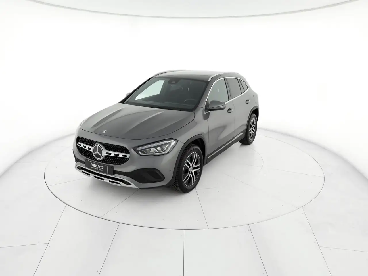 Mercedes-Benz GLA 180 180 d sport plus auto — photo 1 of 14