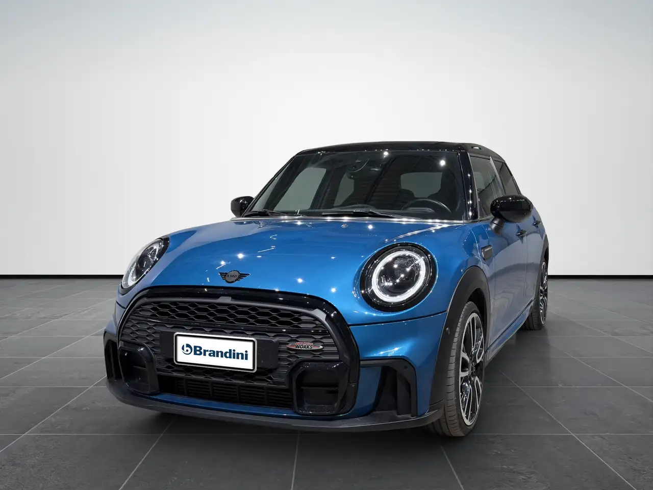 MINI Cooper 1.5 Cooper JCW auto — photo 1 of 15