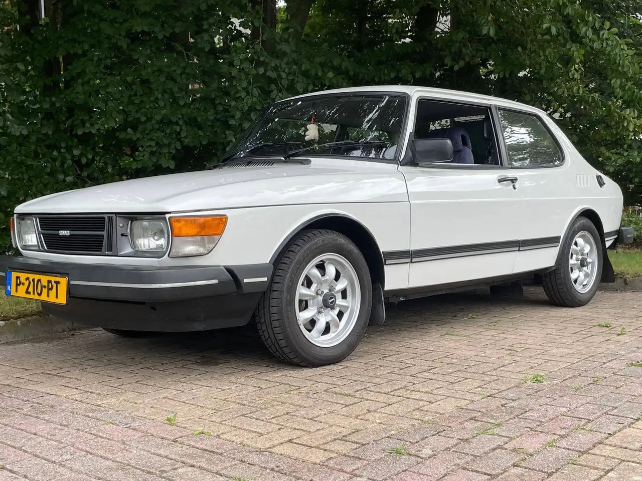 Saab 99 99 2.0 GL H5 — photo 1 of 18
