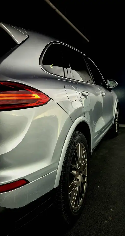 Porsche Cayenne Cayenne S Tiptronic S — photo 1 of 15