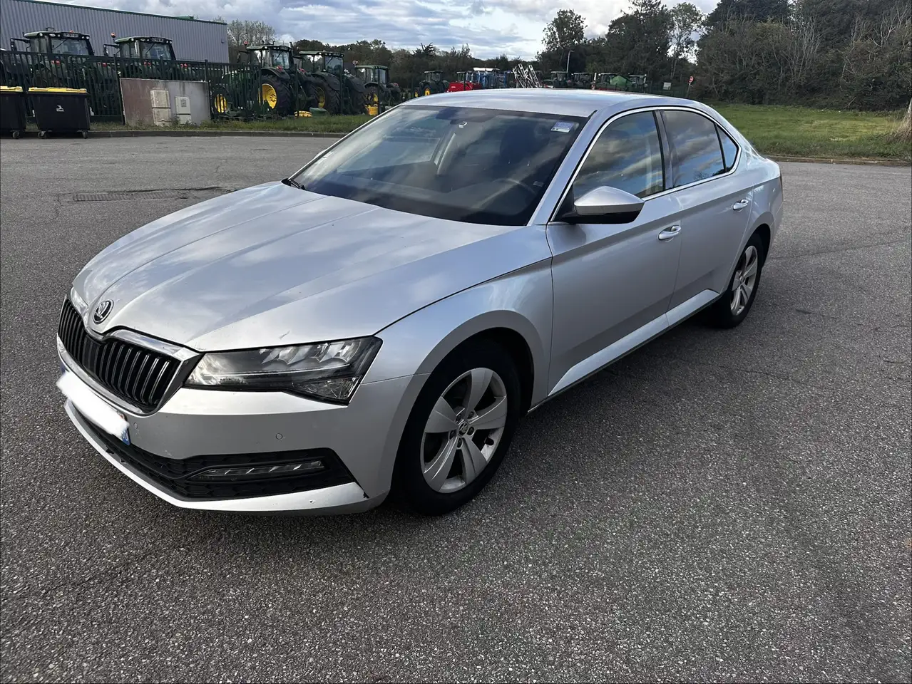 Skoda Superb Skoda Superb 2.0 TDI 150ch — photo 1 of 10