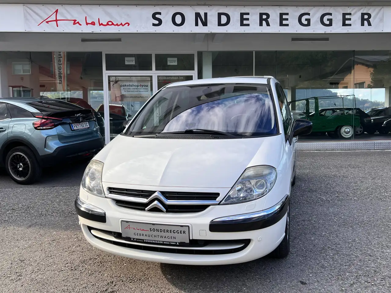 Citroen C8 2,0 HDI 135 Seduction — photo 1 of 32